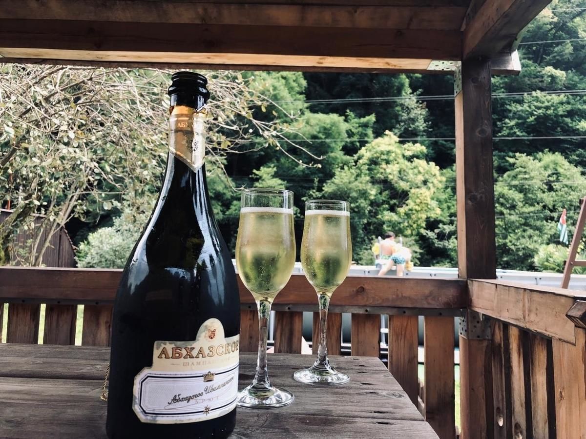 Отель ДжаНат Отель Сухум-23