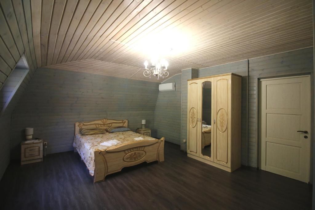 Отель ДжаНат Отель Сухум-77