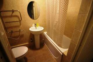 Отель ДжаНат Отель Сухум Люкс с балконом-10